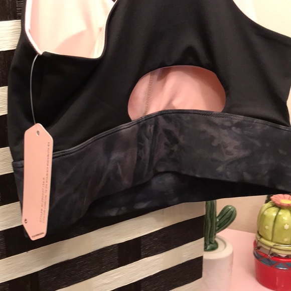 BNWT Athletic Collection Sports Bra - Picture 3 of 4